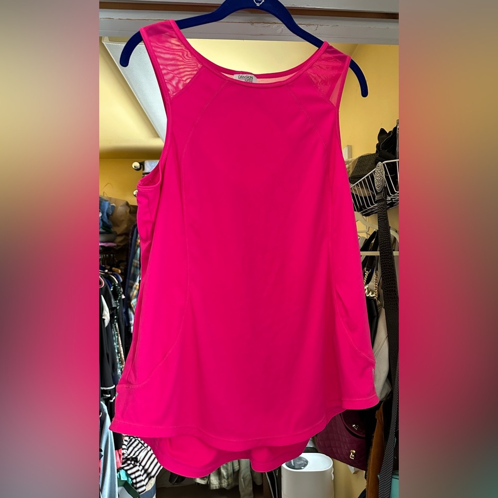 Danskin tank